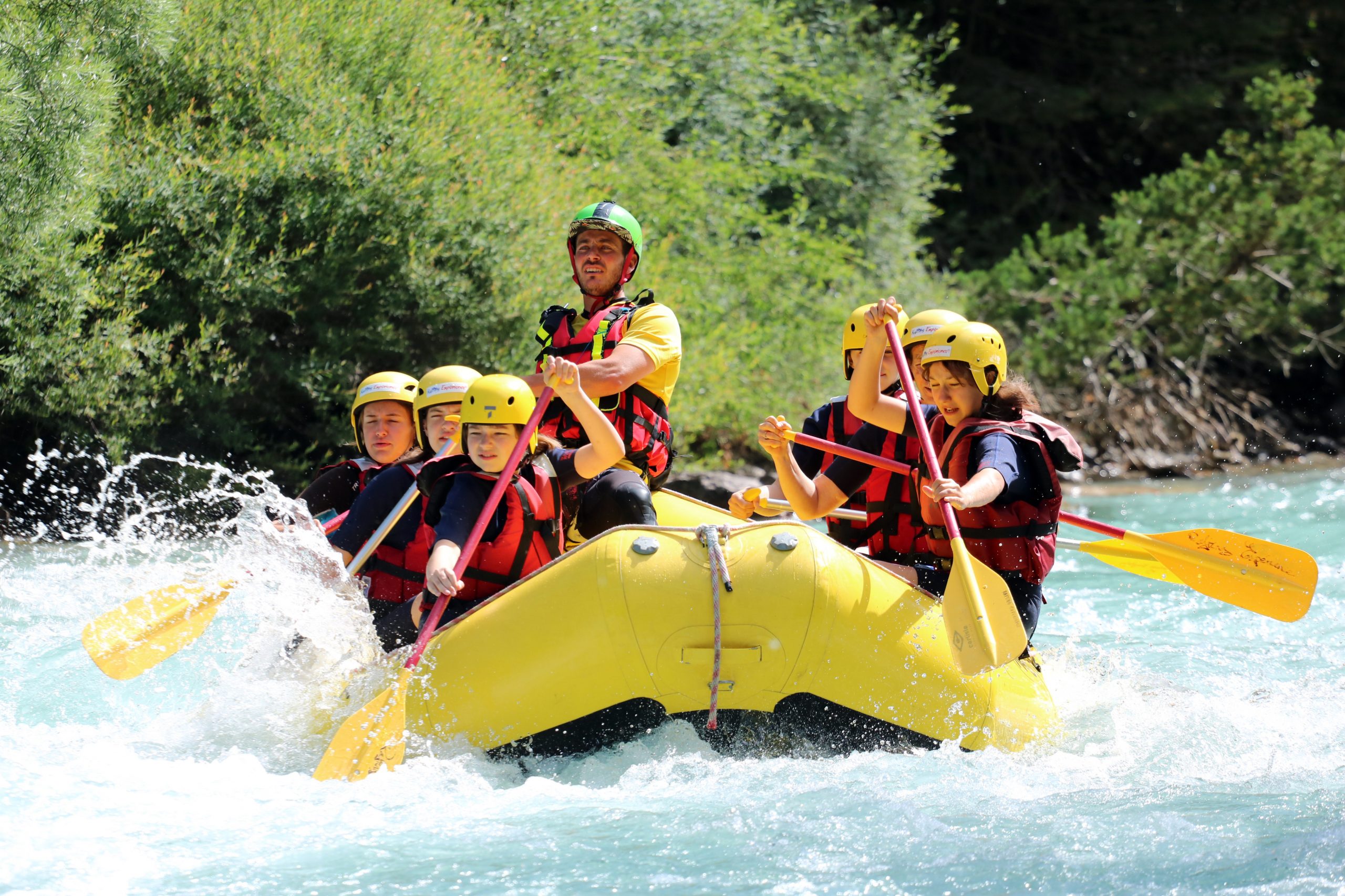the discovery white water rafting descent in serre chevalier briançon